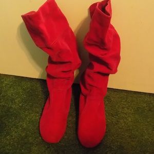 Qupid Fushia Pink Scrunch Boots Size 9